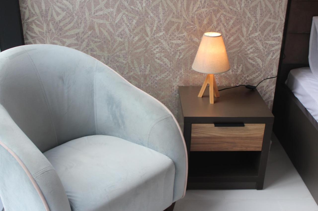 Horizons Hotel Rooms Batumi Esterno foto