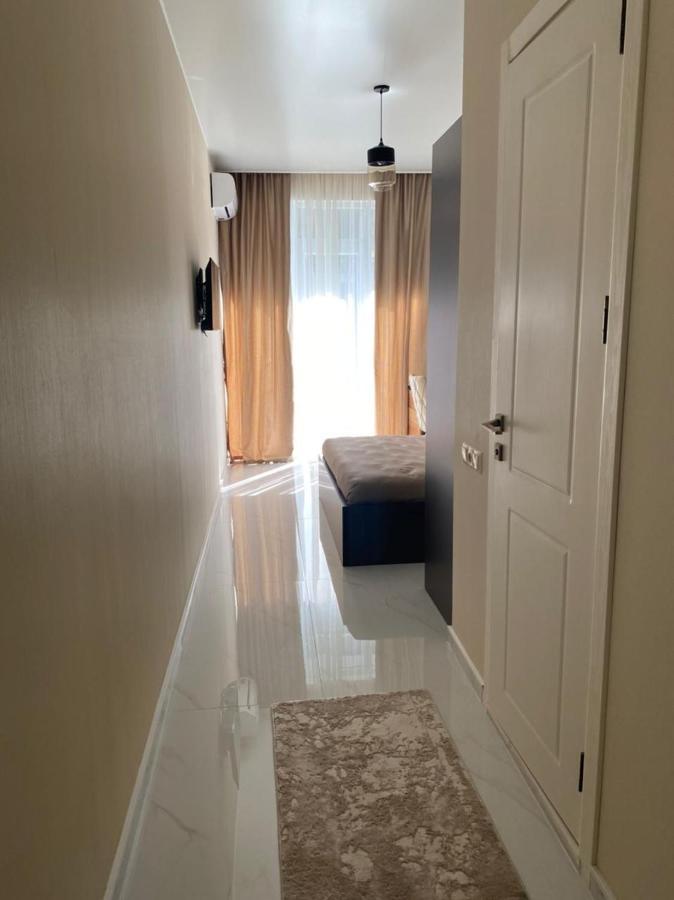 Horizons Hotel Rooms Batumi Esterno foto