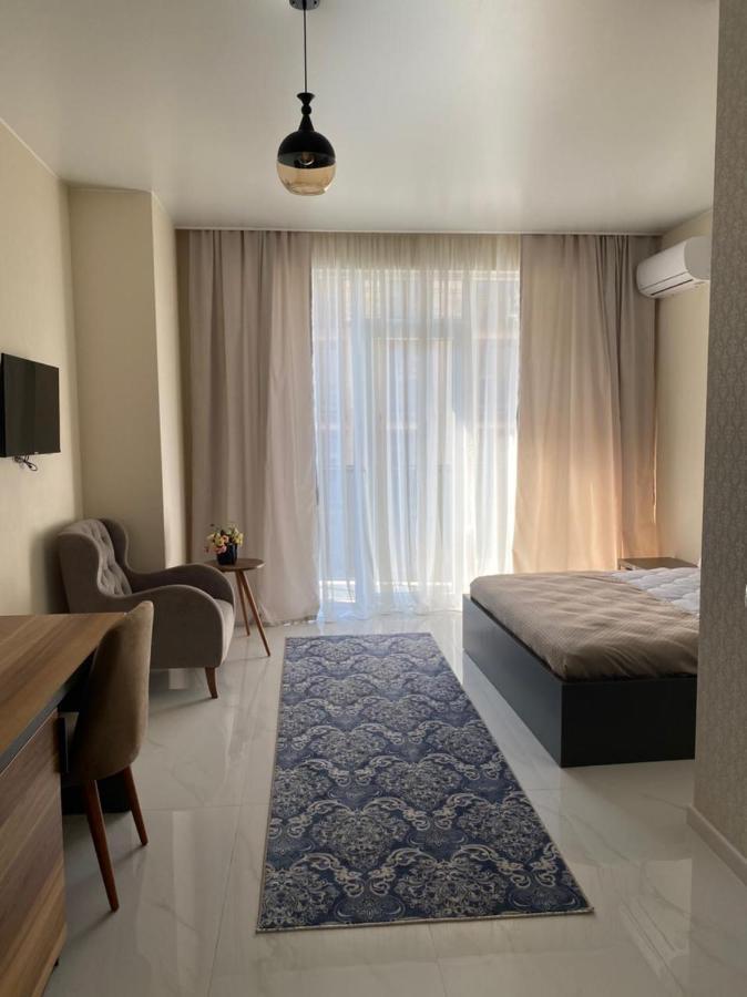 Horizons Hotel Rooms Batumi Esterno foto