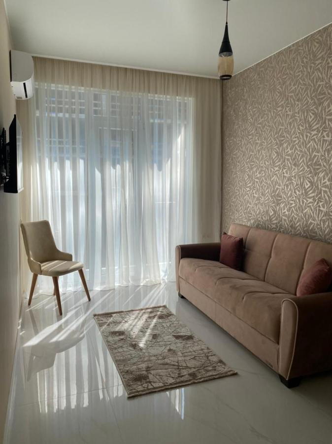 Horizons Hotel Rooms Batumi Esterno foto