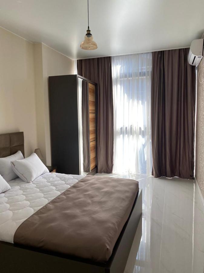 Horizons Hotel Rooms Batumi Esterno foto