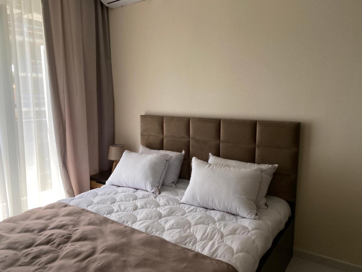 Horizons Hotel Rooms Batumi Esterno foto