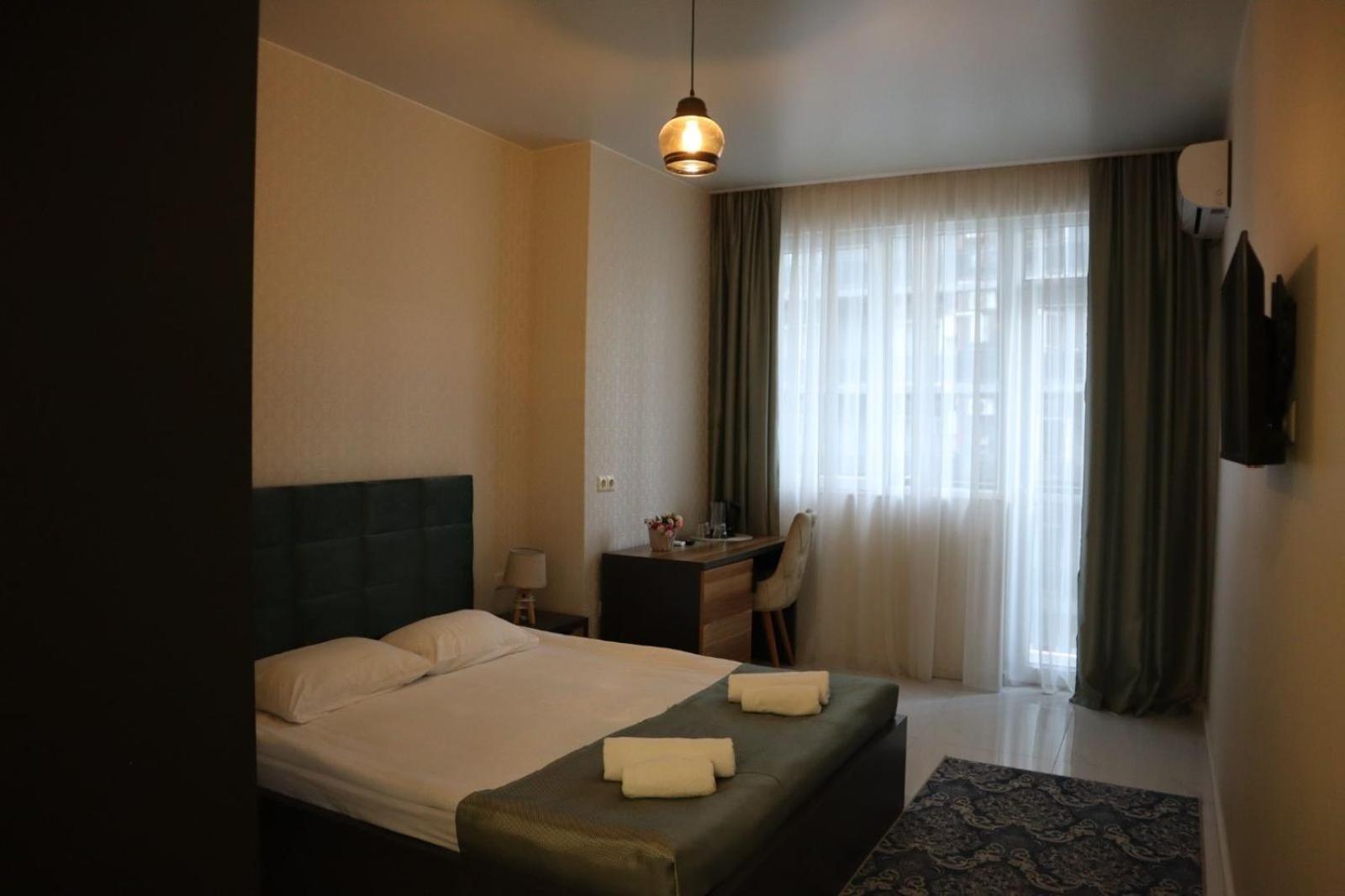 Horizons Hotel Rooms Batumi Esterno foto