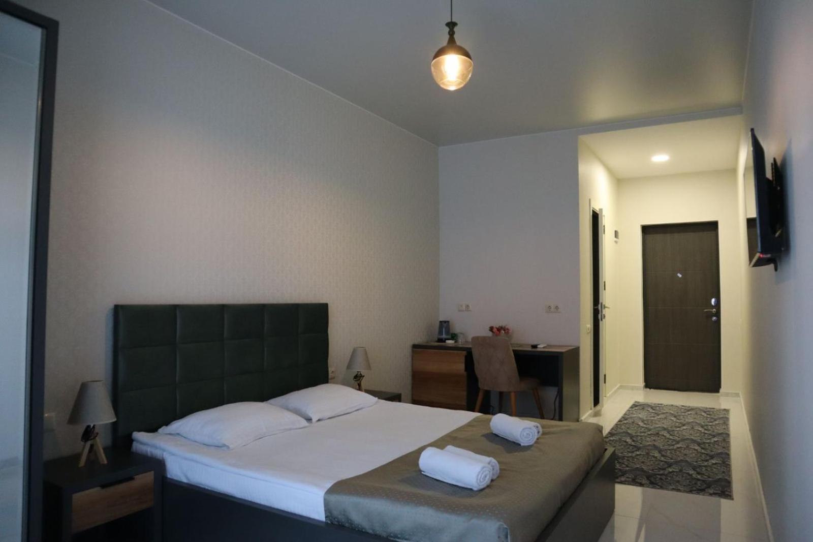 Horizons Hotel Rooms Batumi Esterno foto
