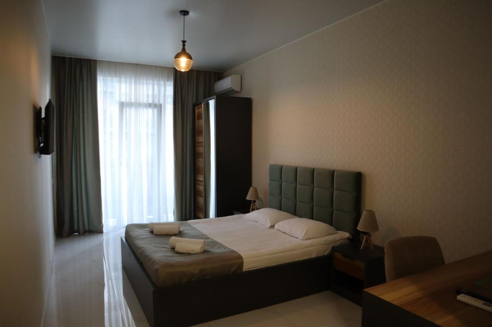 Horizons Hotel Rooms Batumi Esterno foto